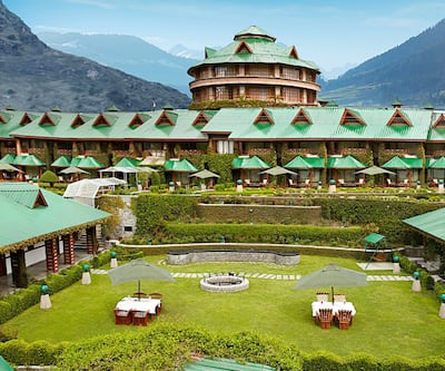 https://imgcld.yatra.com/ytimages/image/upload/t_hotel_yatra_city_desktop/v1406297204/Domestic Hotels/Hotels_Manali/White Meadows Manali, by Mahindra Holidays/0Intro1_copy.jpg